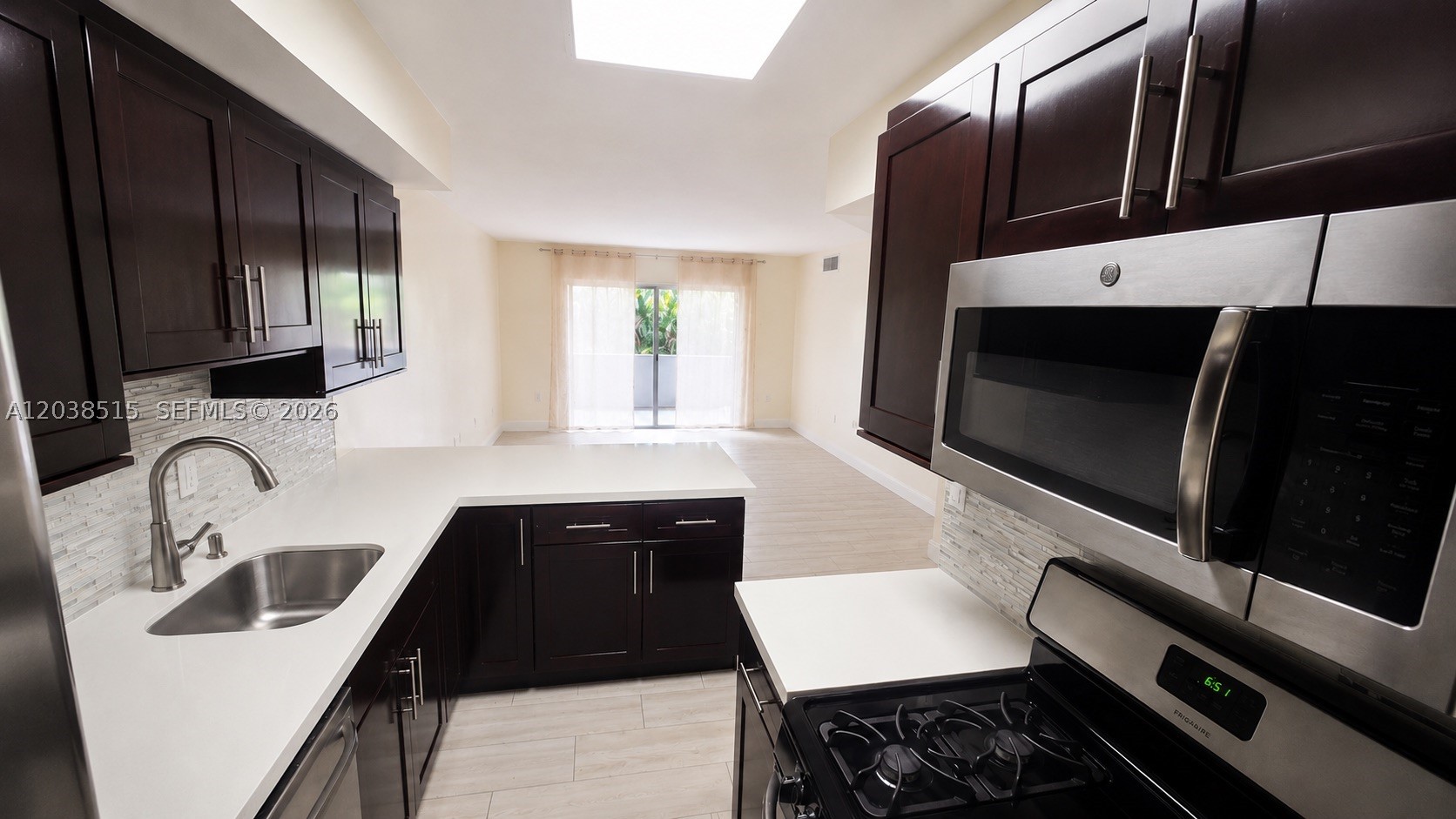 6904 N Kendall Dr #F305, Pinecrest FL 33156