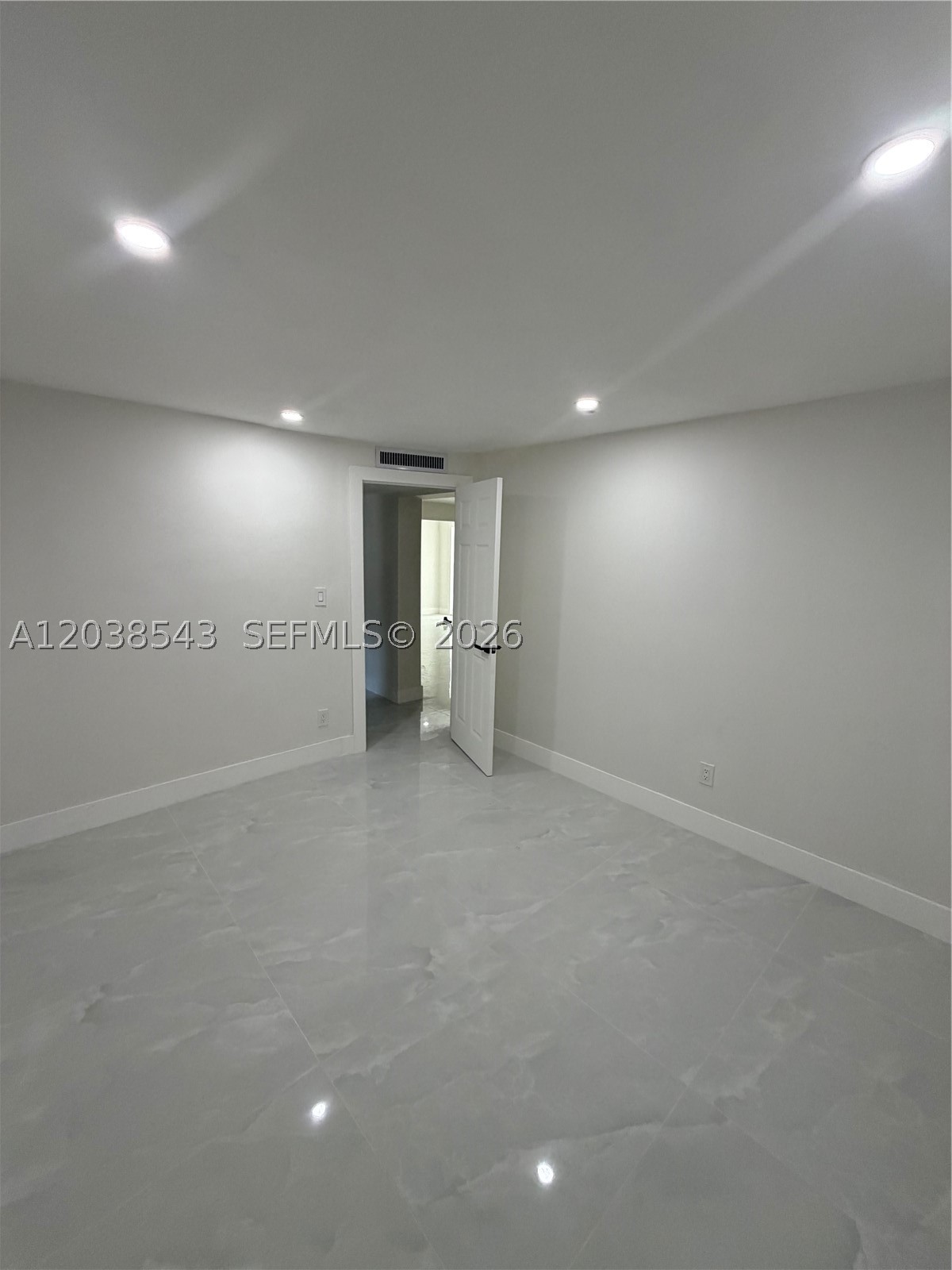 Opa Locka FL 33054 - A12038543