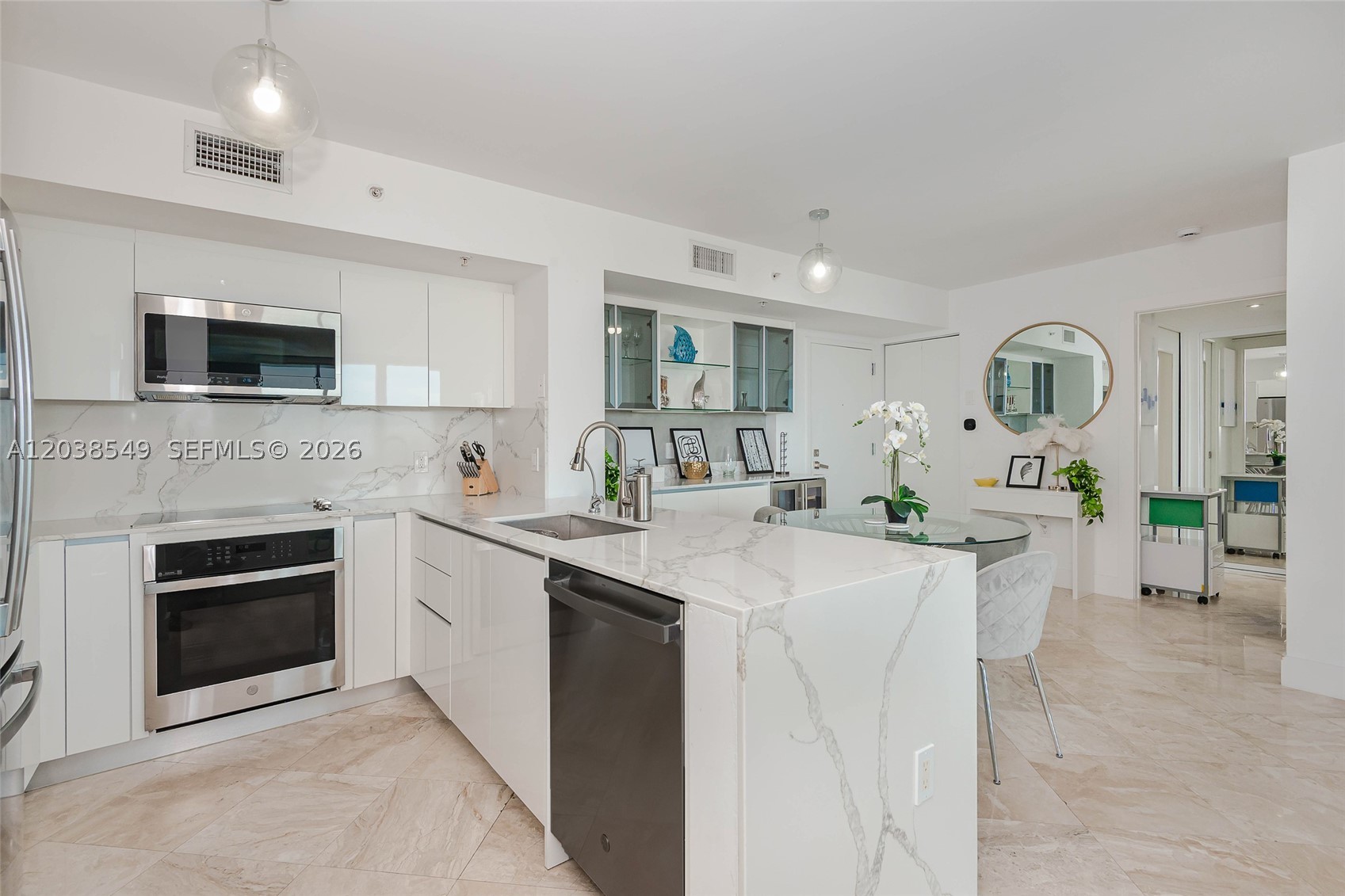 90 Alton Rd #1109, Miami Beach FL 33139