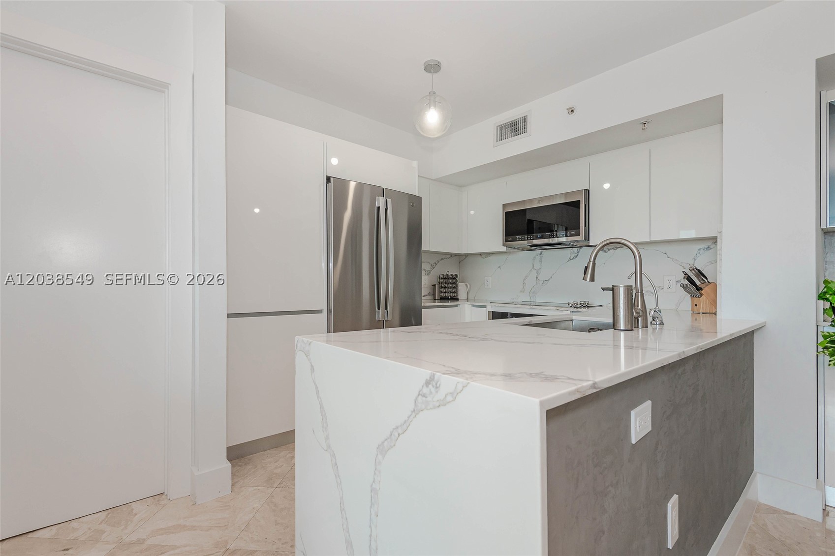 90 Alton Rd #1109, Miami Beach FL 33139