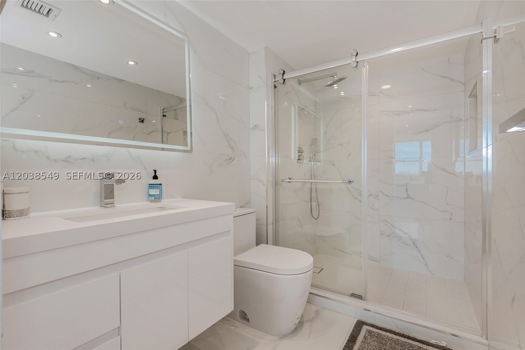 90 Alton Rd #1109, Miami Beach FL 33139