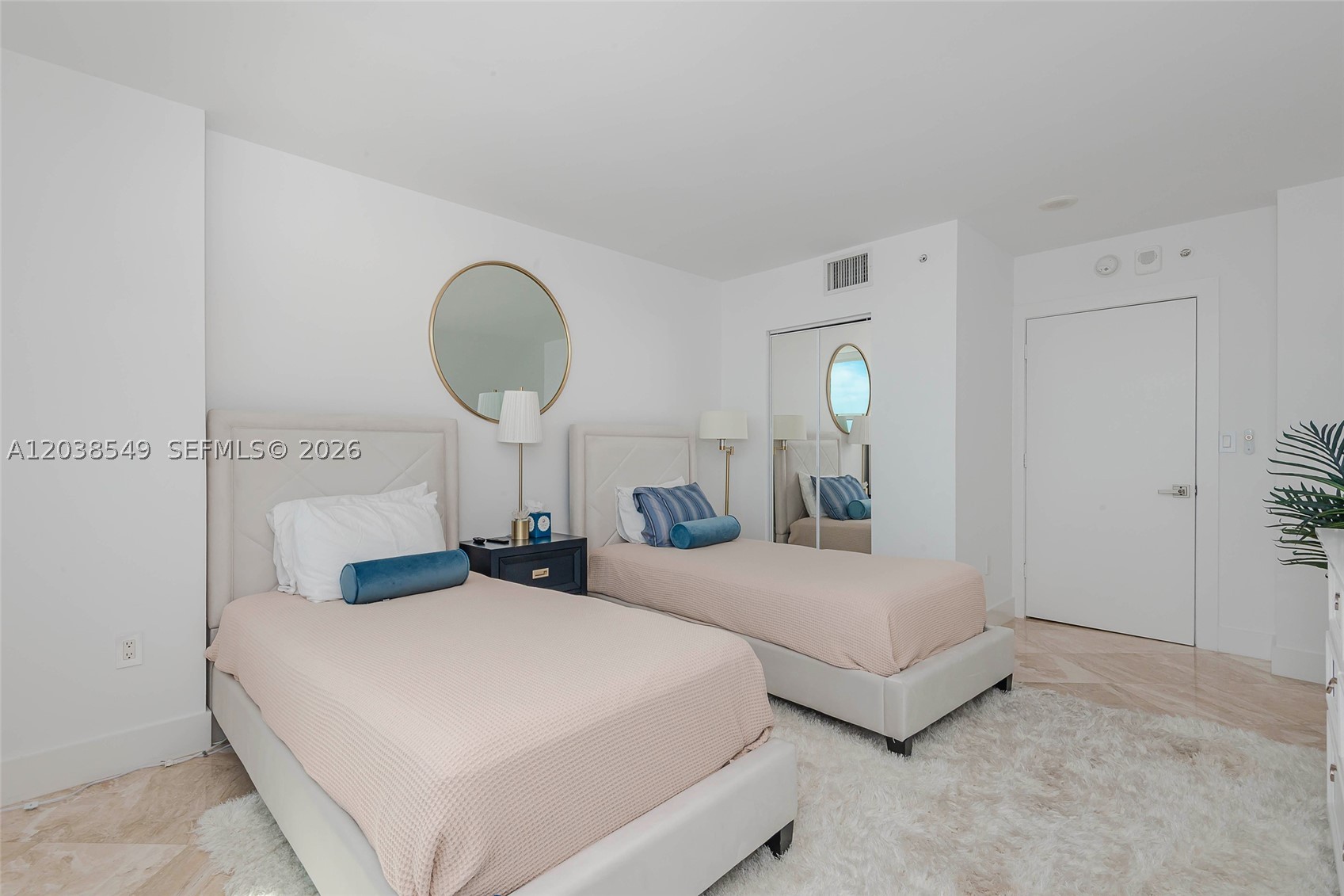 90 Alton Rd #1109, Miami Beach FL 33139