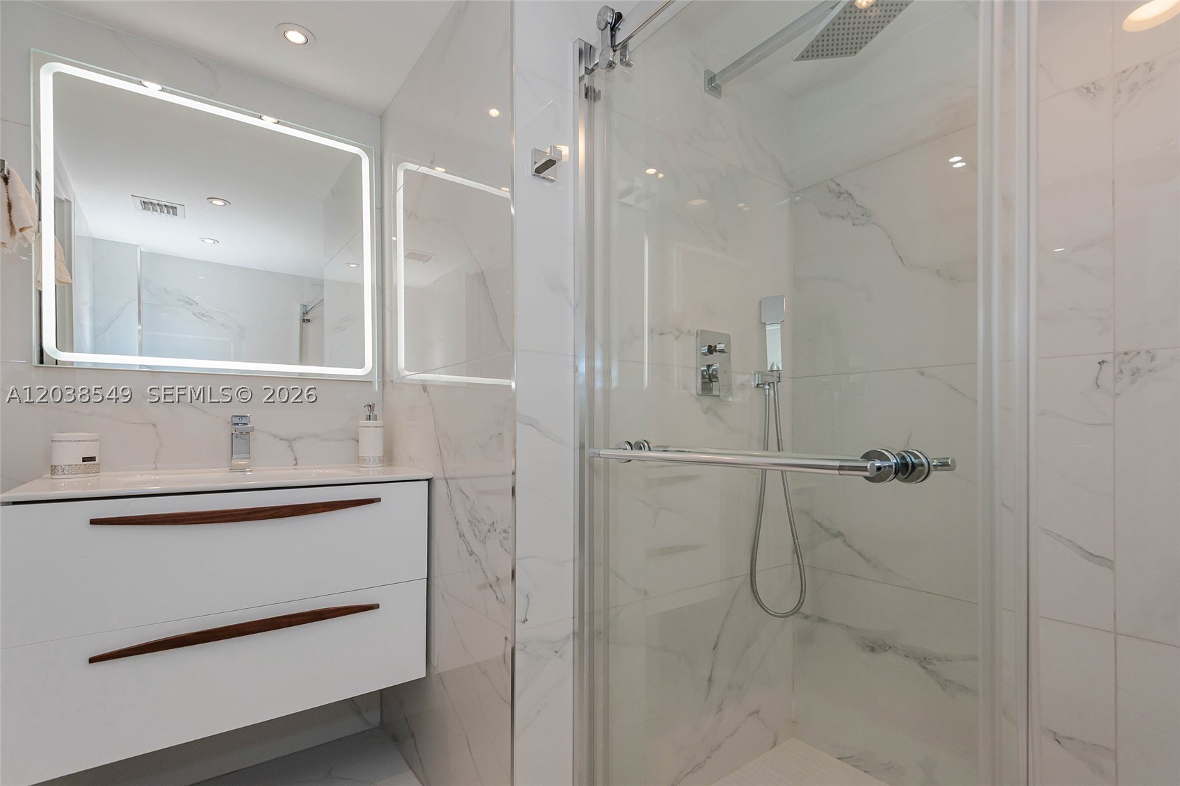 90 Alton Rd #1109, Miami Beach FL 33139