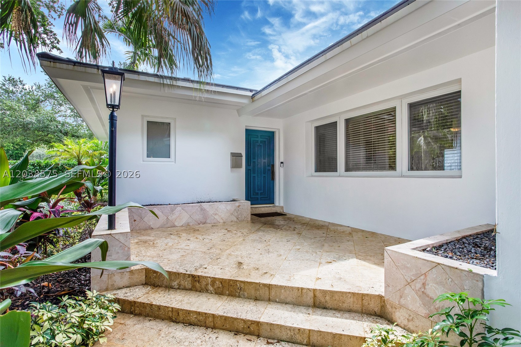 1100 S Alhambra Cir, Coral Gables FL 33146