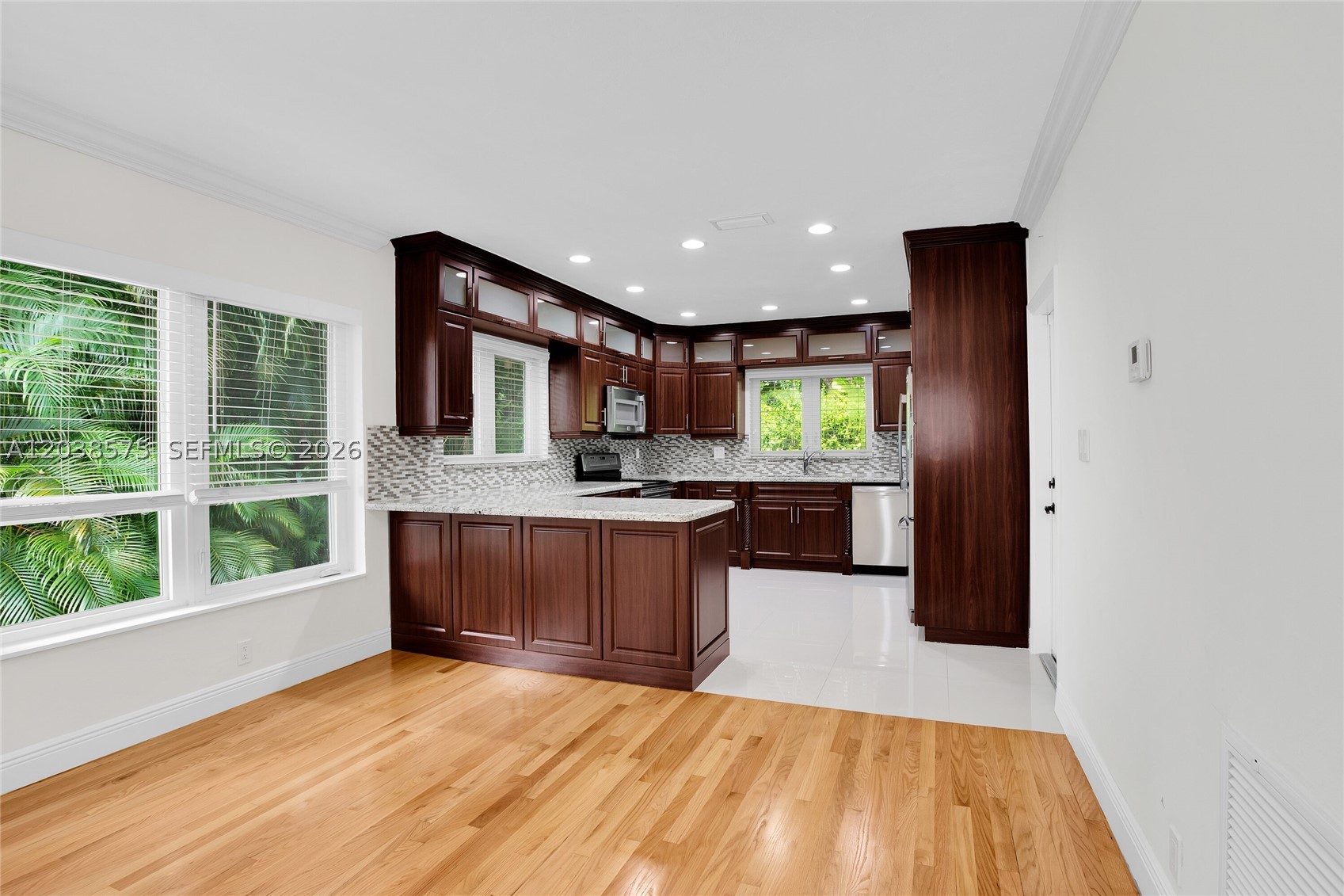 1100 S Alhambra Cir, Coral Gables FL 33146