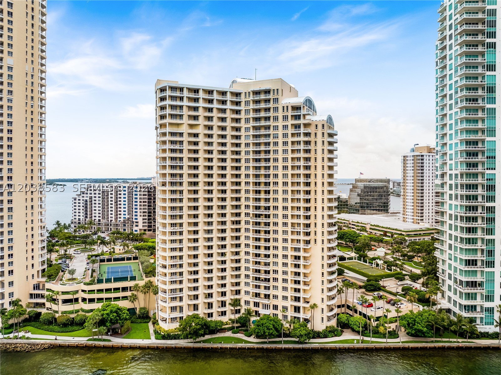 888 Brickell Key Dr #1010, Miami FL 33131
