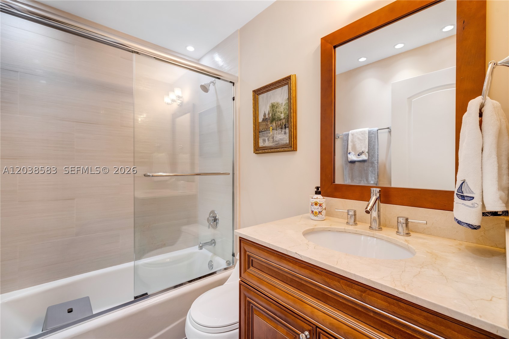 888 Brickell Key Dr #1010, Miami FL 33131