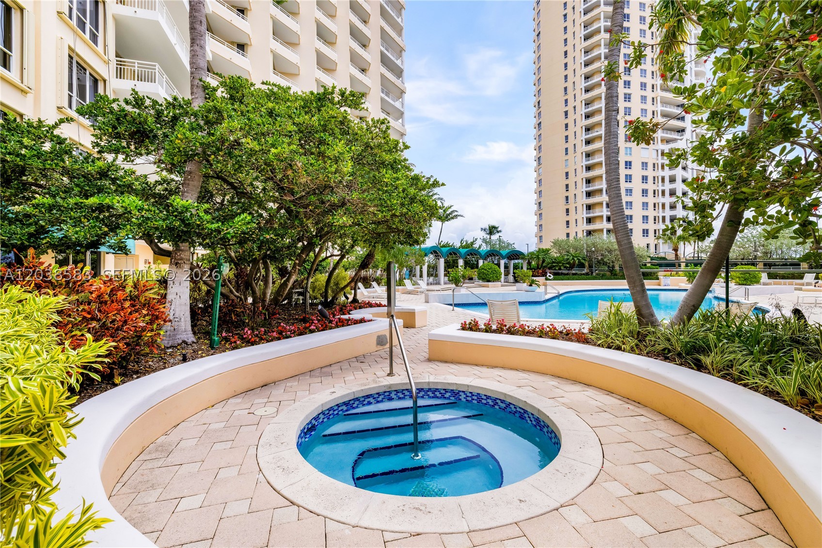 888 Brickell Key Dr #1010, Miami FL 33131