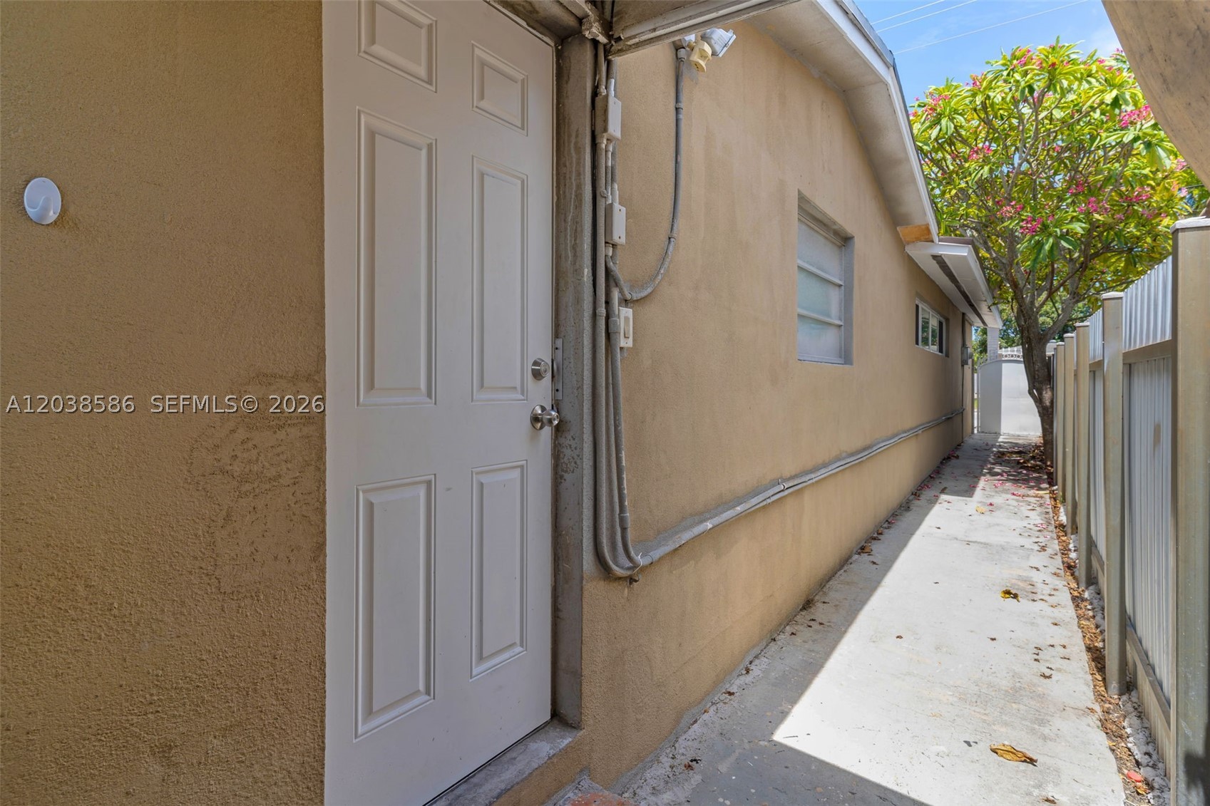 3510 SW 87th Ave, Miami FL 33165
