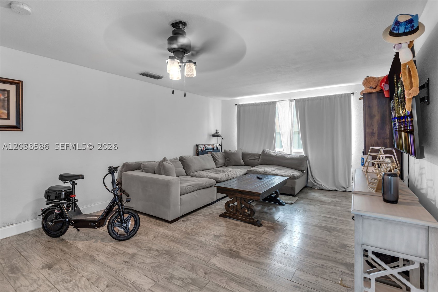 3510 SW 87th Ave, Miami FL 33165