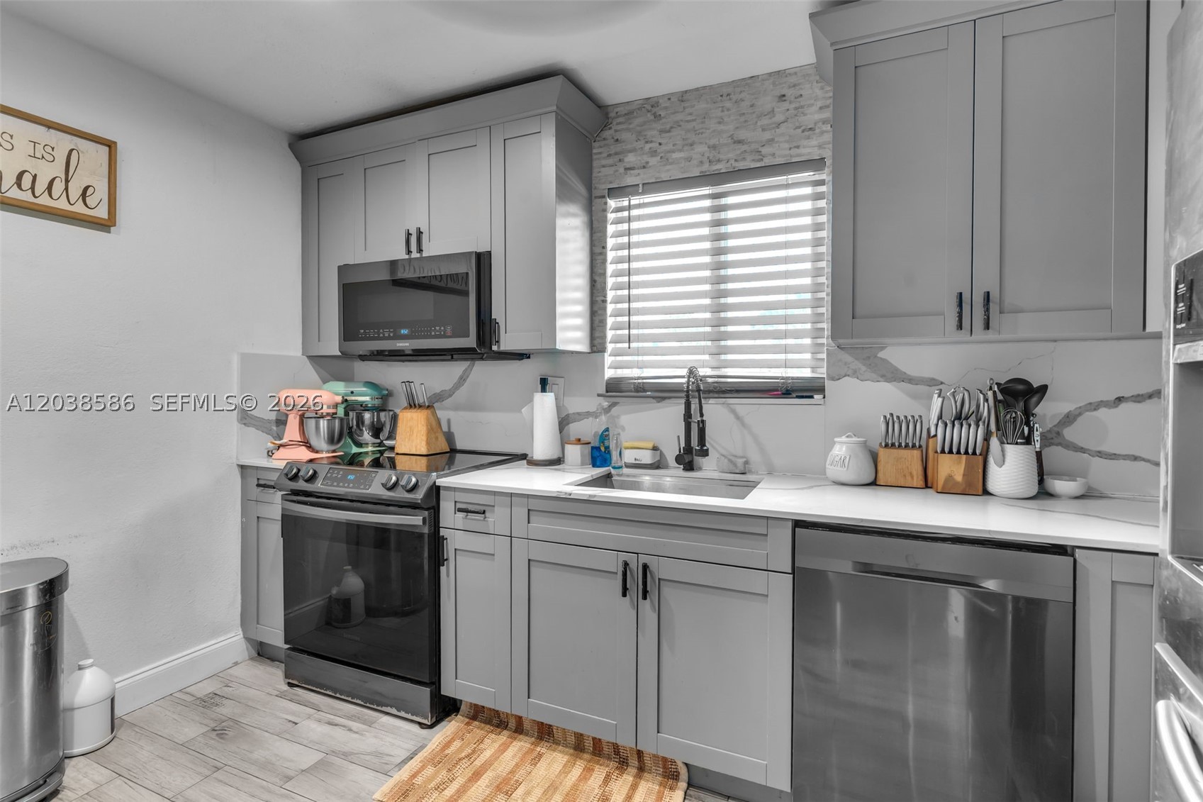 3510 SW 87th Ave, Miami FL 33165