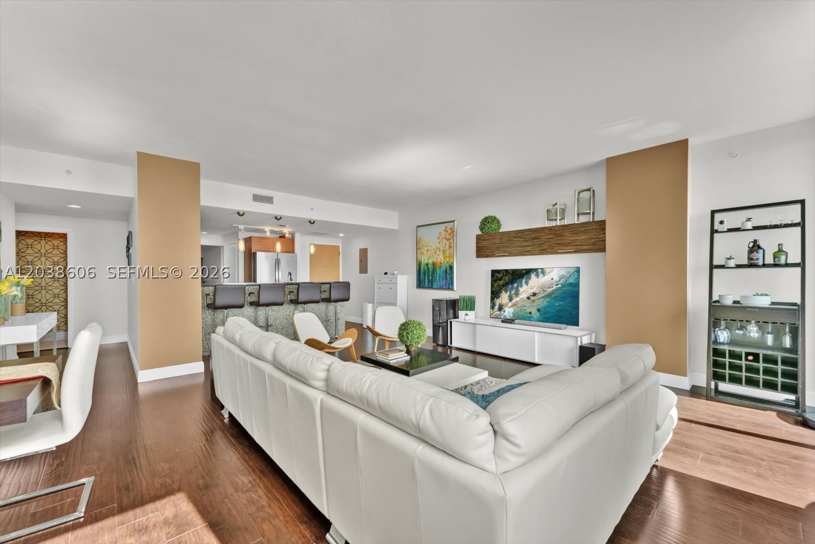 244 Biscayne Blvd #1803, Miami FL 33132