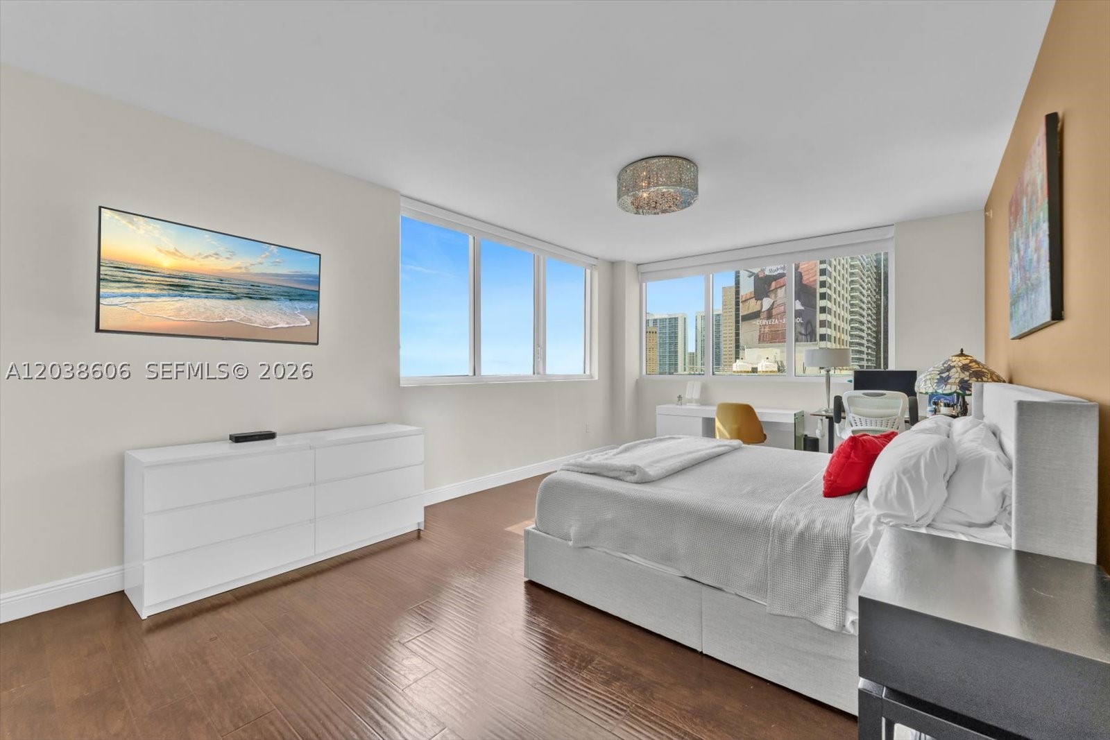244 Biscayne Blvd #1803, Miami FL 33132