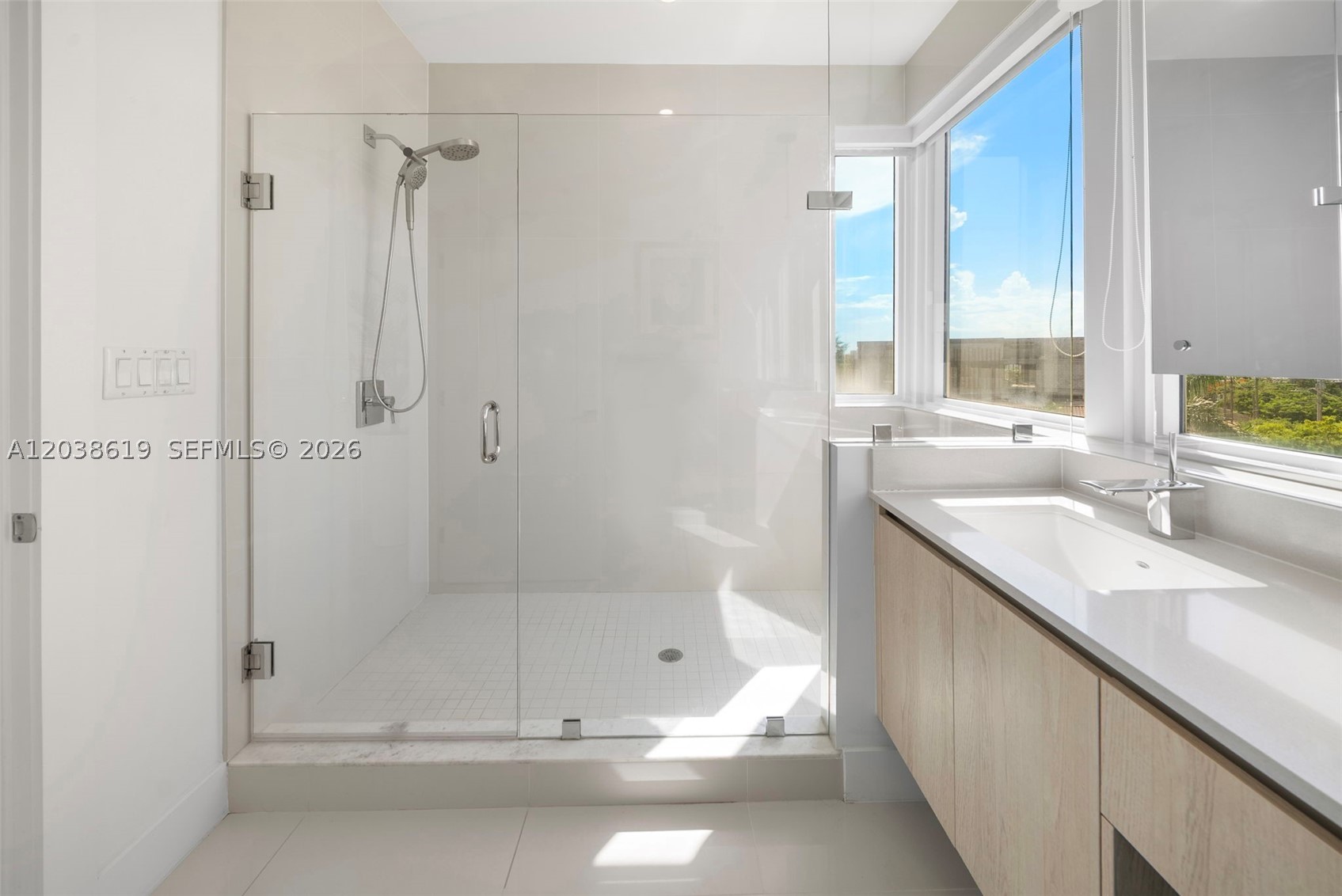 39 N Shore Dr, Miami Beach FL 33141