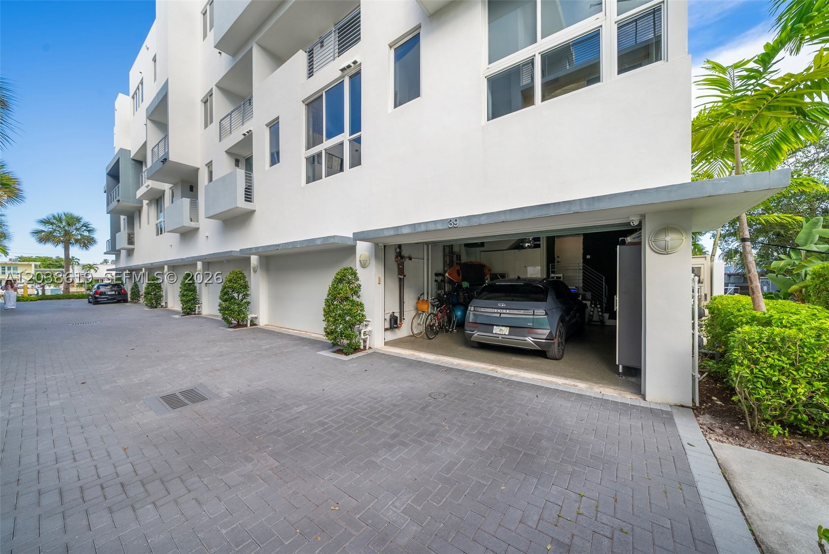 39 N Shore Dr, Miami Beach FL 33141