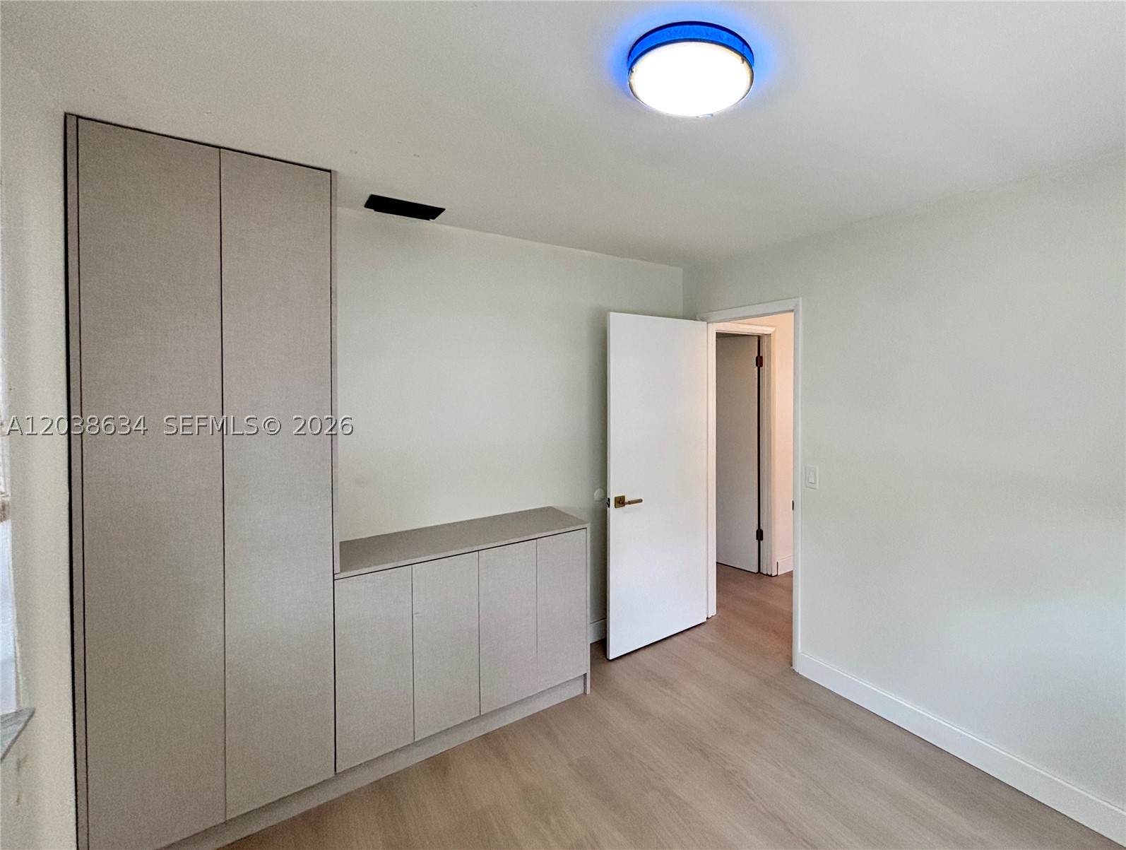 Miami FL 33130 - A12038634