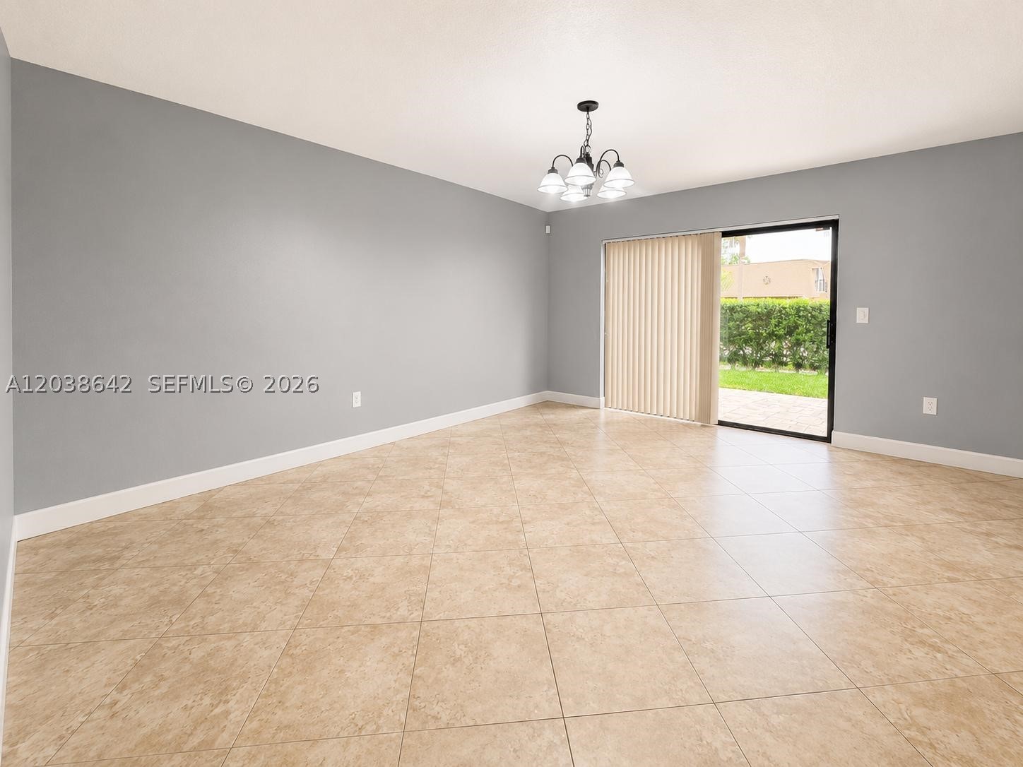 5476 Gate Lake Rd #5476, Tamarac FL 33319