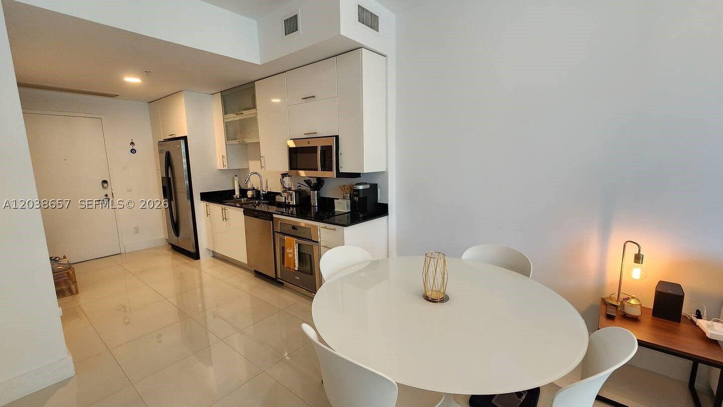 60 SW 13th St #1412, Miami FL 33130