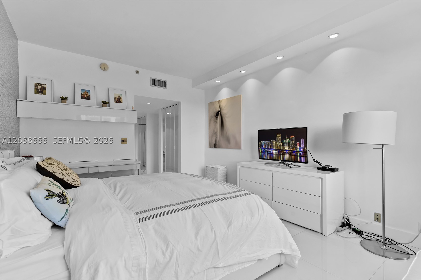 251 Crandon Blvd #322, Key Biscayne FL 33149