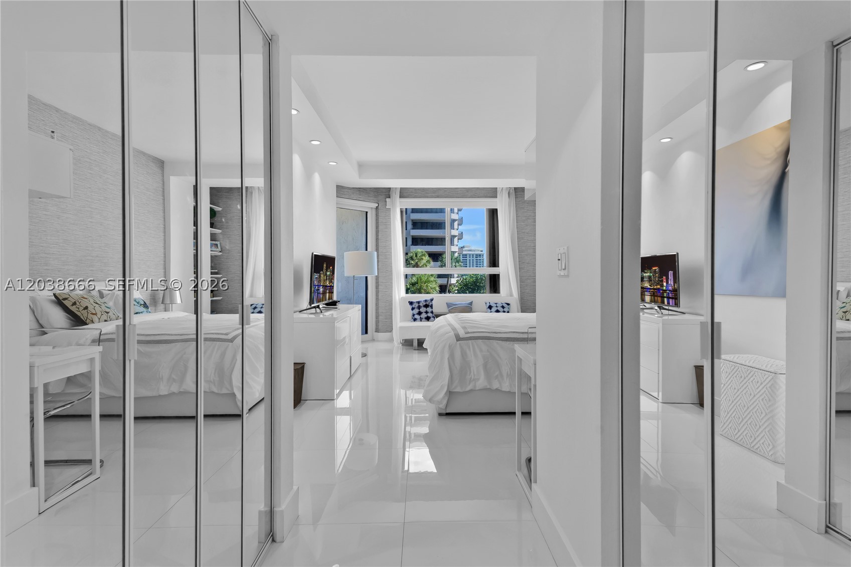 251 Crandon Blvd #322, Key Biscayne FL 33149