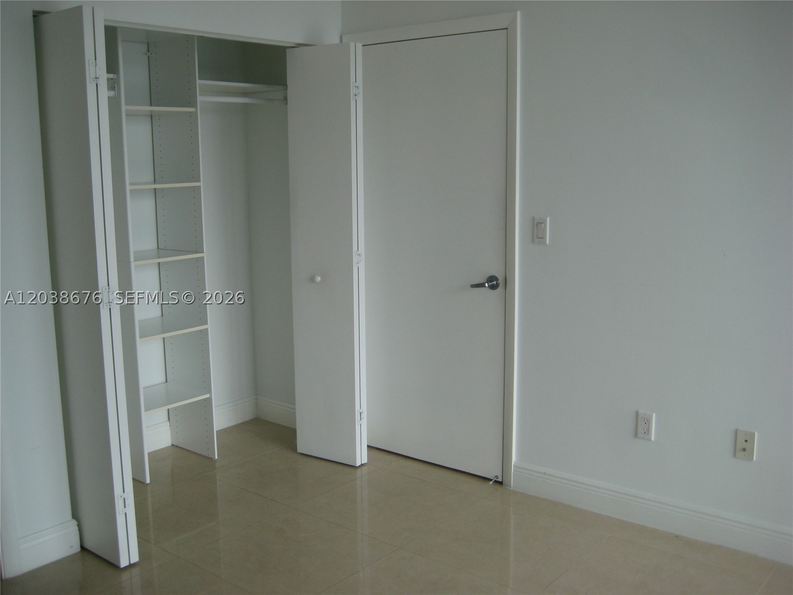 90 SW 3rd St #4311, Miami FL 33130