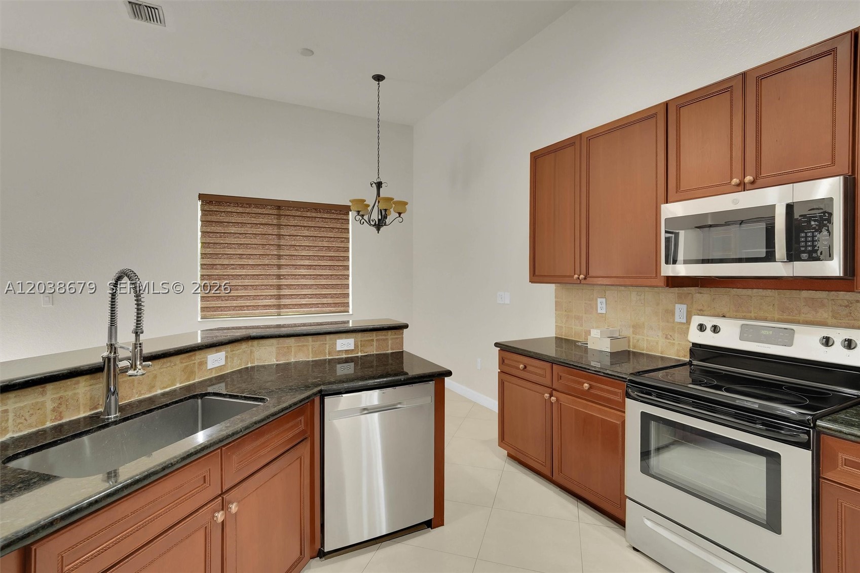 18861 SW 77th Ct, Cutler Bay FL 33157