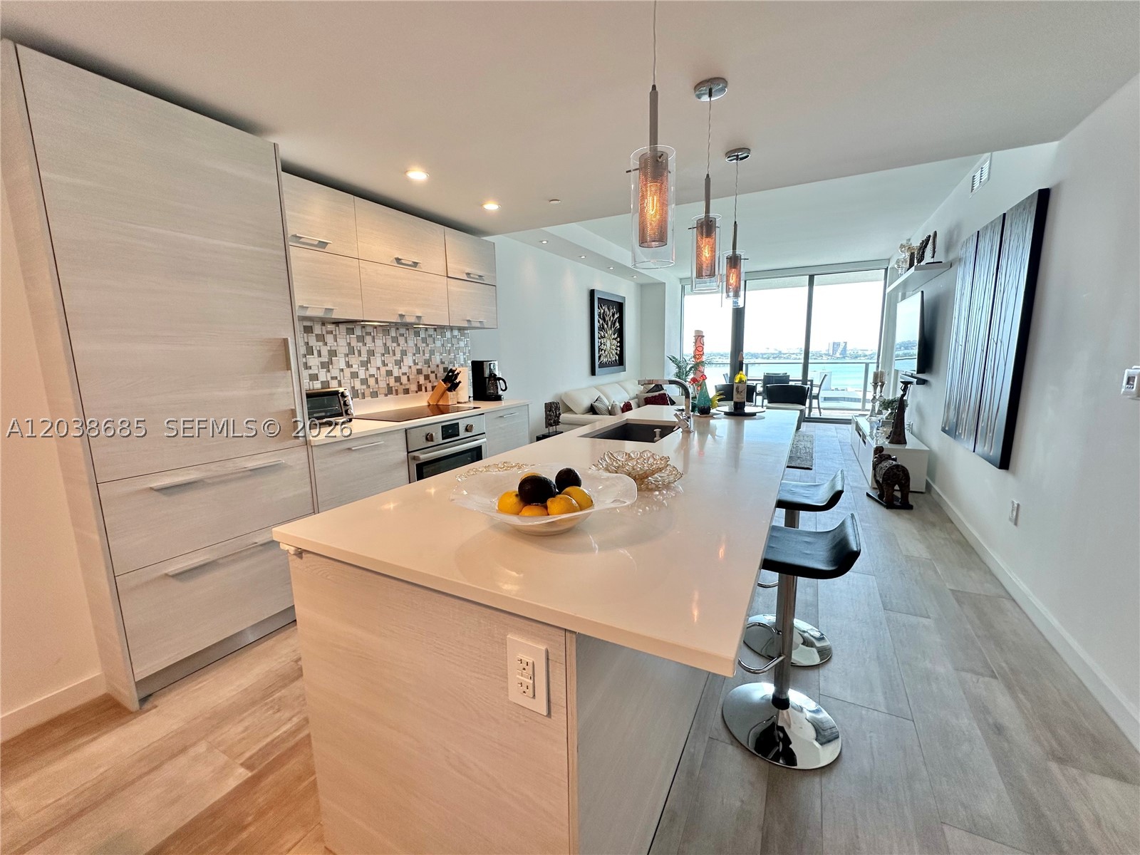 650 NE 32nd St #1404, Miami FL 33137
