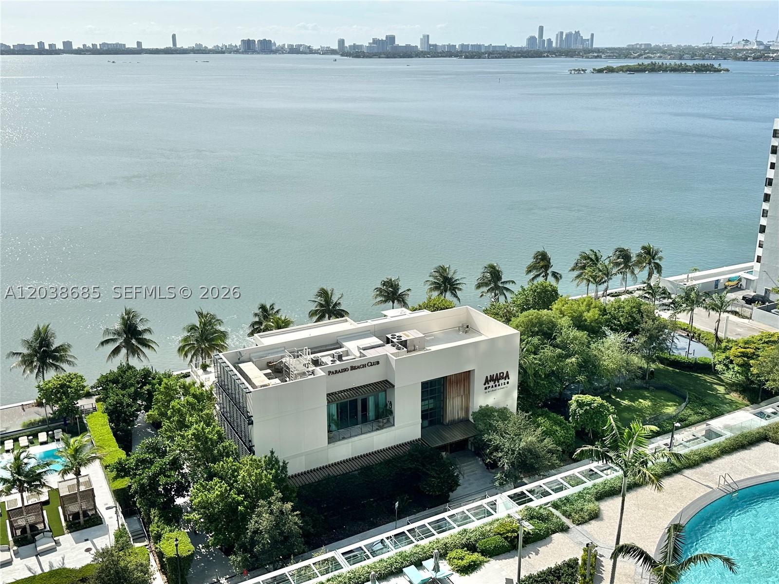 650 NE 32nd St #1404, Miami FL 33137
