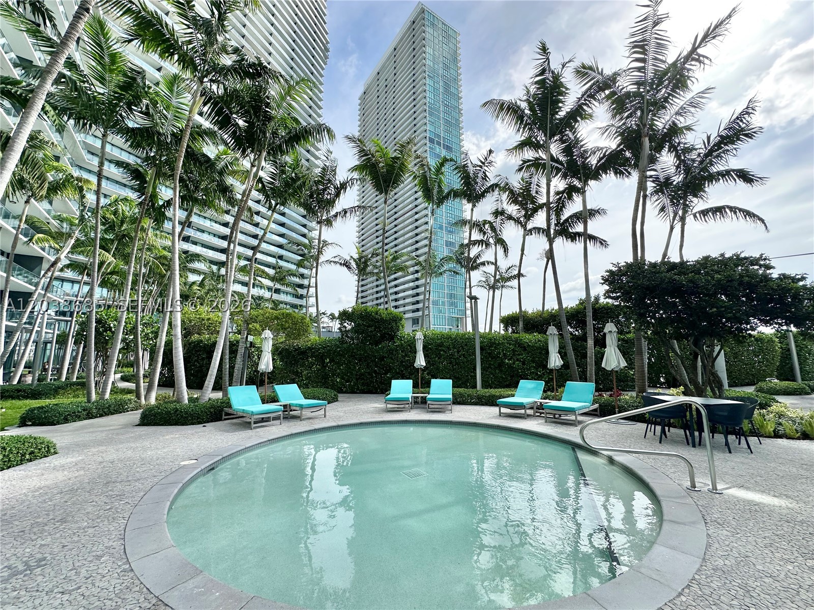 650 NE 32nd St #1404, Miami FL 33137