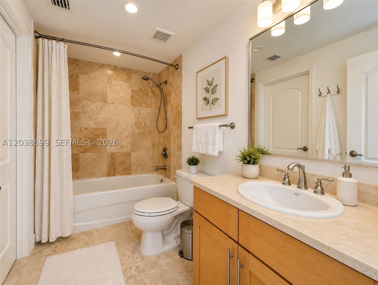 945 Michigan Ave #5, Miami Beach FL 33139