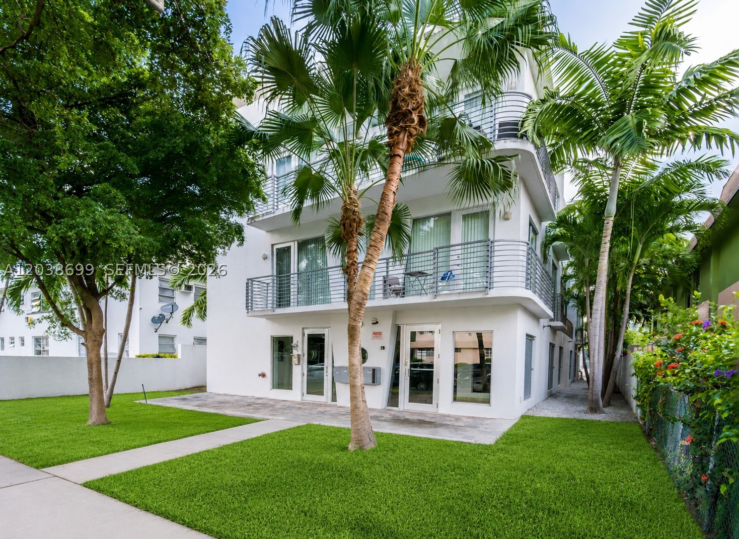 945 Michigan Ave #5, Miami Beach FL 33139