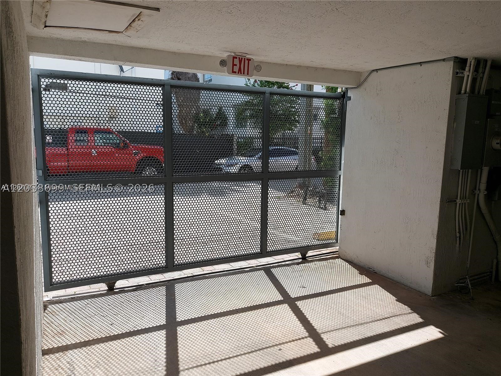 945 Michigan Ave #5, Miami Beach FL 33139