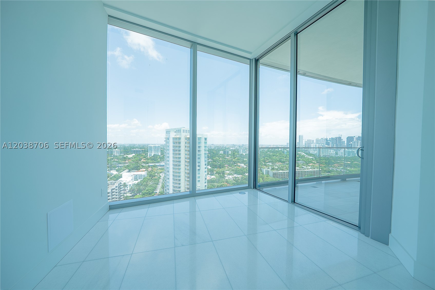 Miami FL 33129 - A12038706