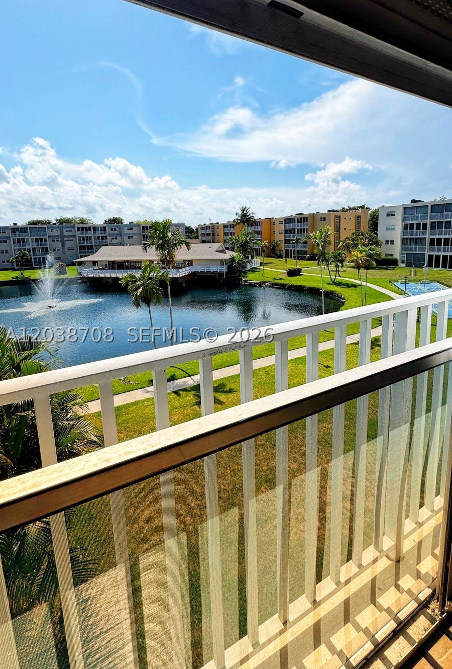 1024 SE 3rd Ave #304, Dania Beach FL 33004