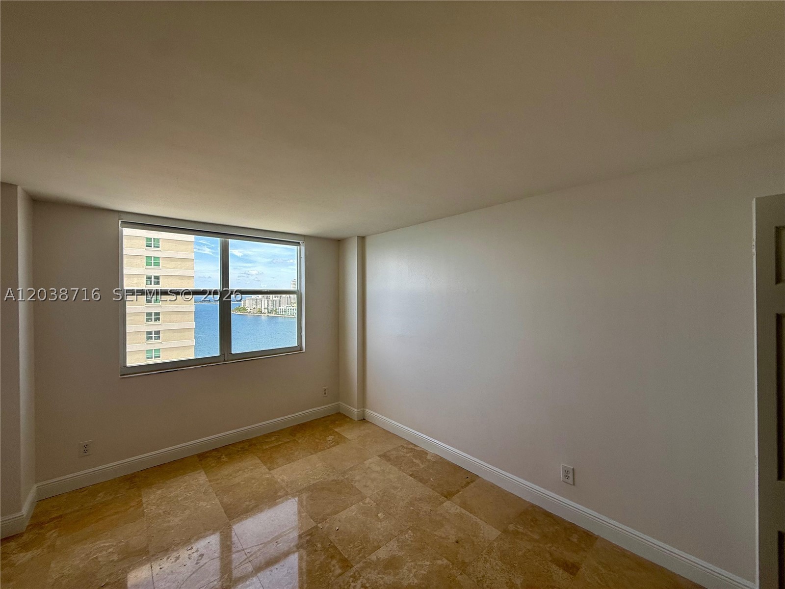 770 Claughton Island Dr #2016, Miami FL 33131
