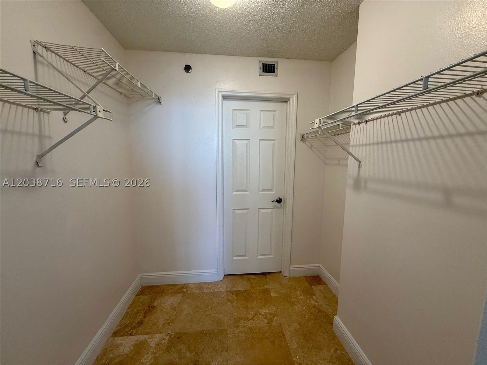 770 Claughton Island Dr #2016, Miami FL 33131