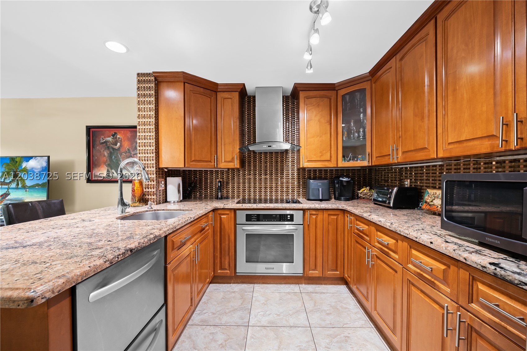 2021 Barcelona Ter, Margate FL 33063