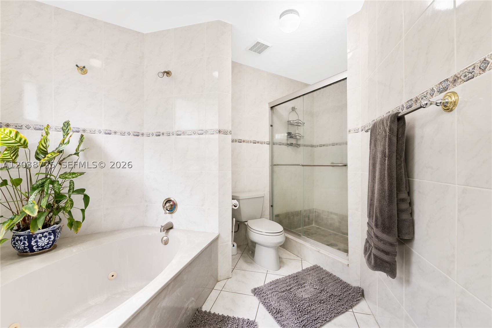 2021 Barcelona Ter, Margate FL 33063