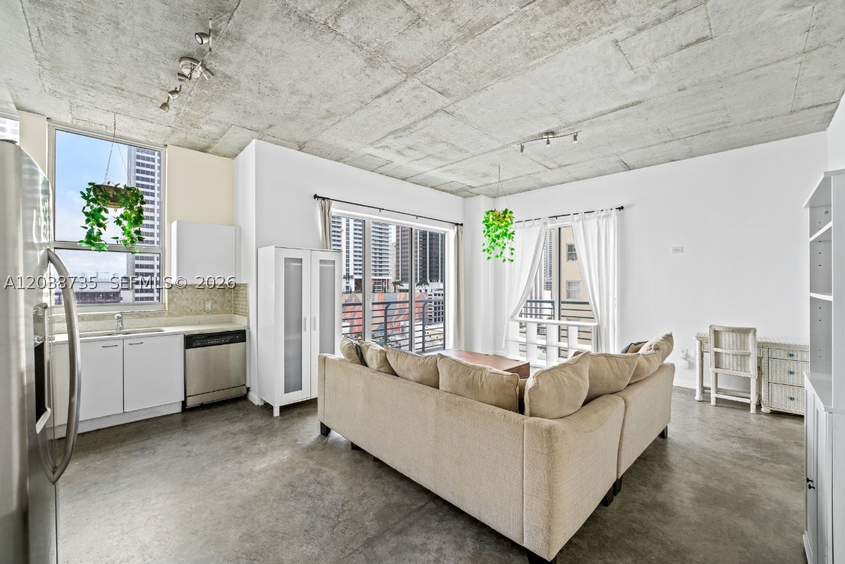 133 NE 2nd Ave #1112, Miami FL 33132