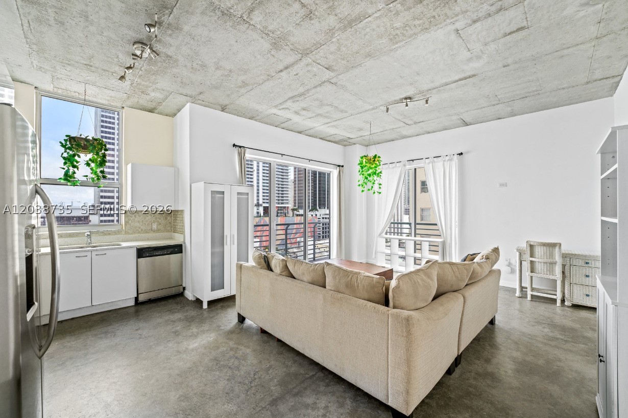 133 NE 2nd Ave #1112, Miami FL 33132