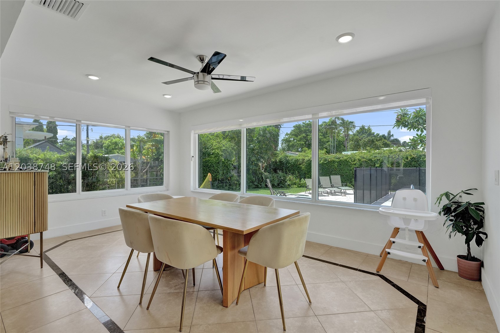 2025 Alamanda Dr, North Miami FL 33181