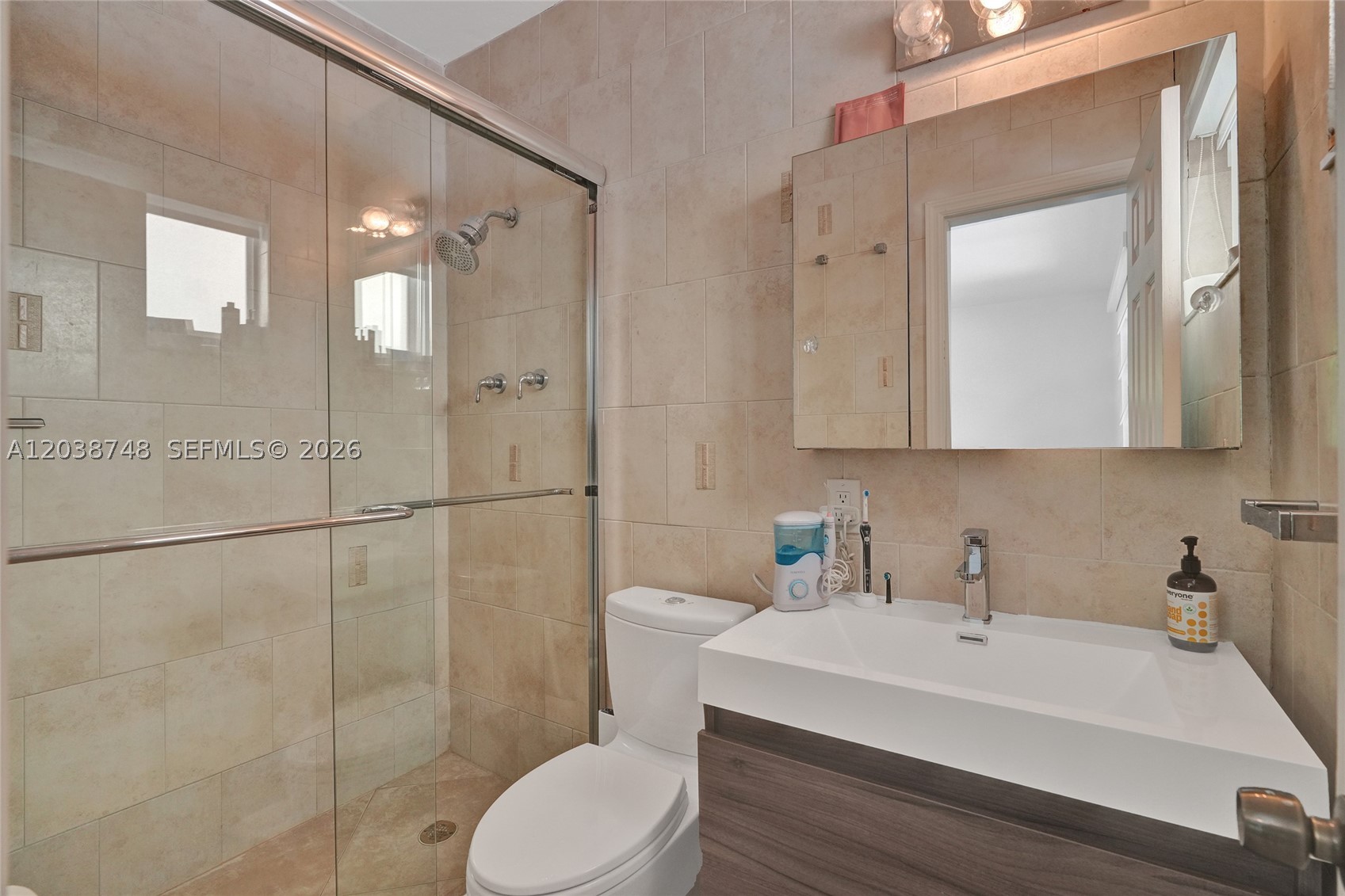 2025 Alamanda Dr, North Miami FL 33181