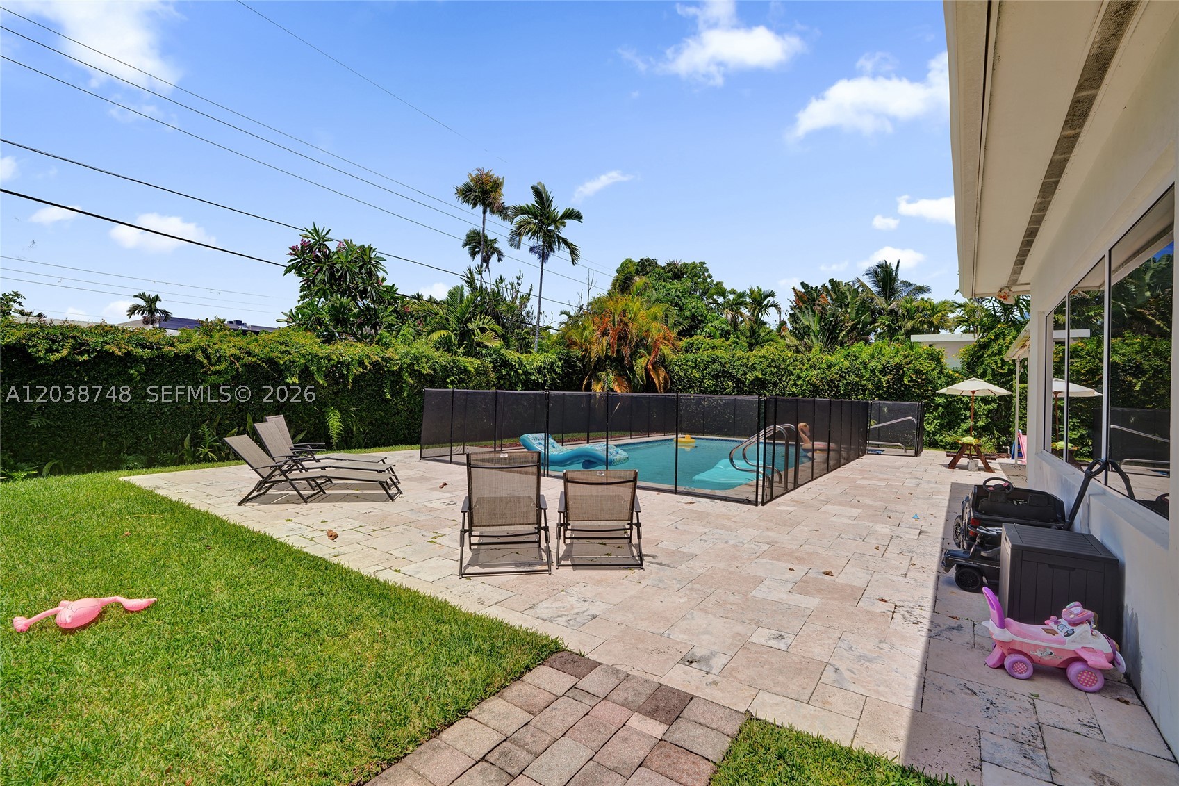 2025 Alamanda Dr, North Miami FL 33181