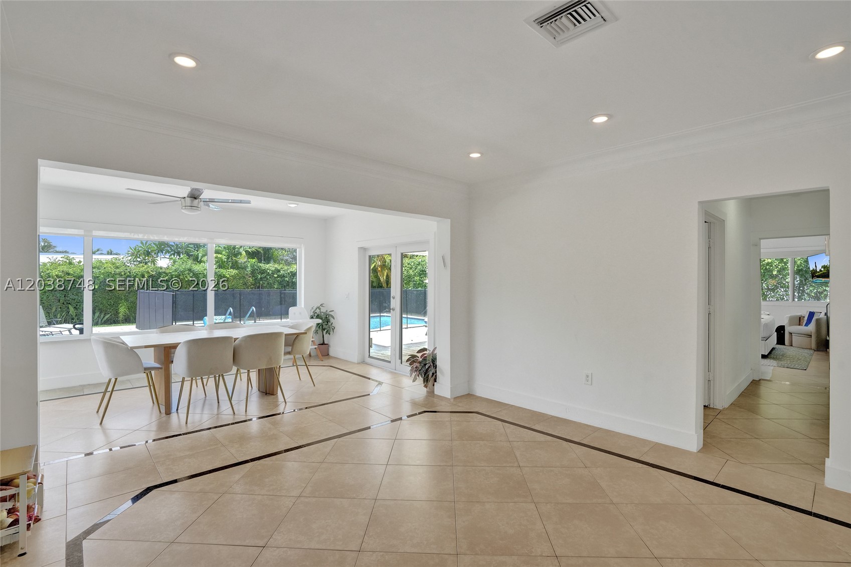 2025 Alamanda Dr, North Miami FL 33181