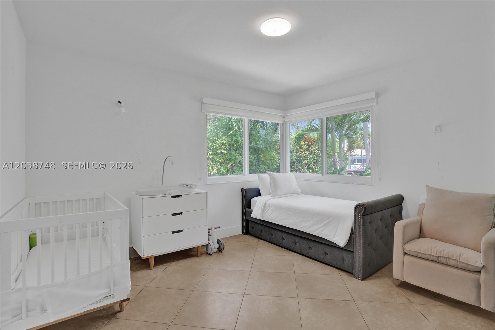 2025 Alamanda Dr, North Miami FL 33181