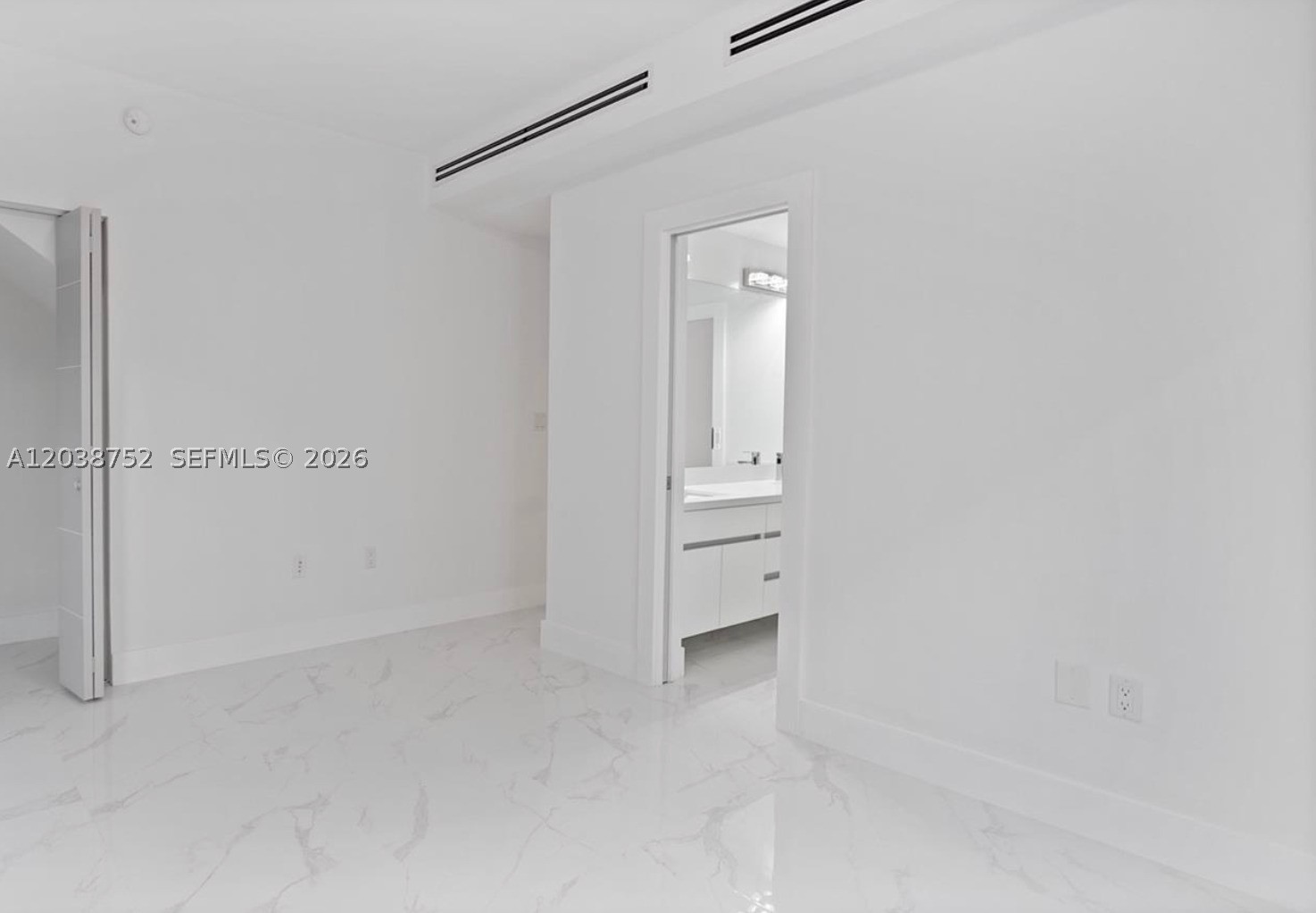 3374 Perry Frow Dr #B, Miami FL 33133