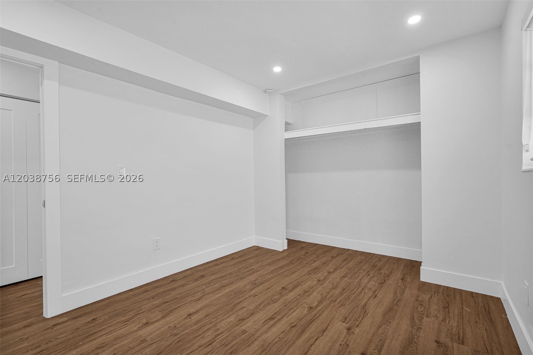 8201 SW 42nd St, Miami FL 33155