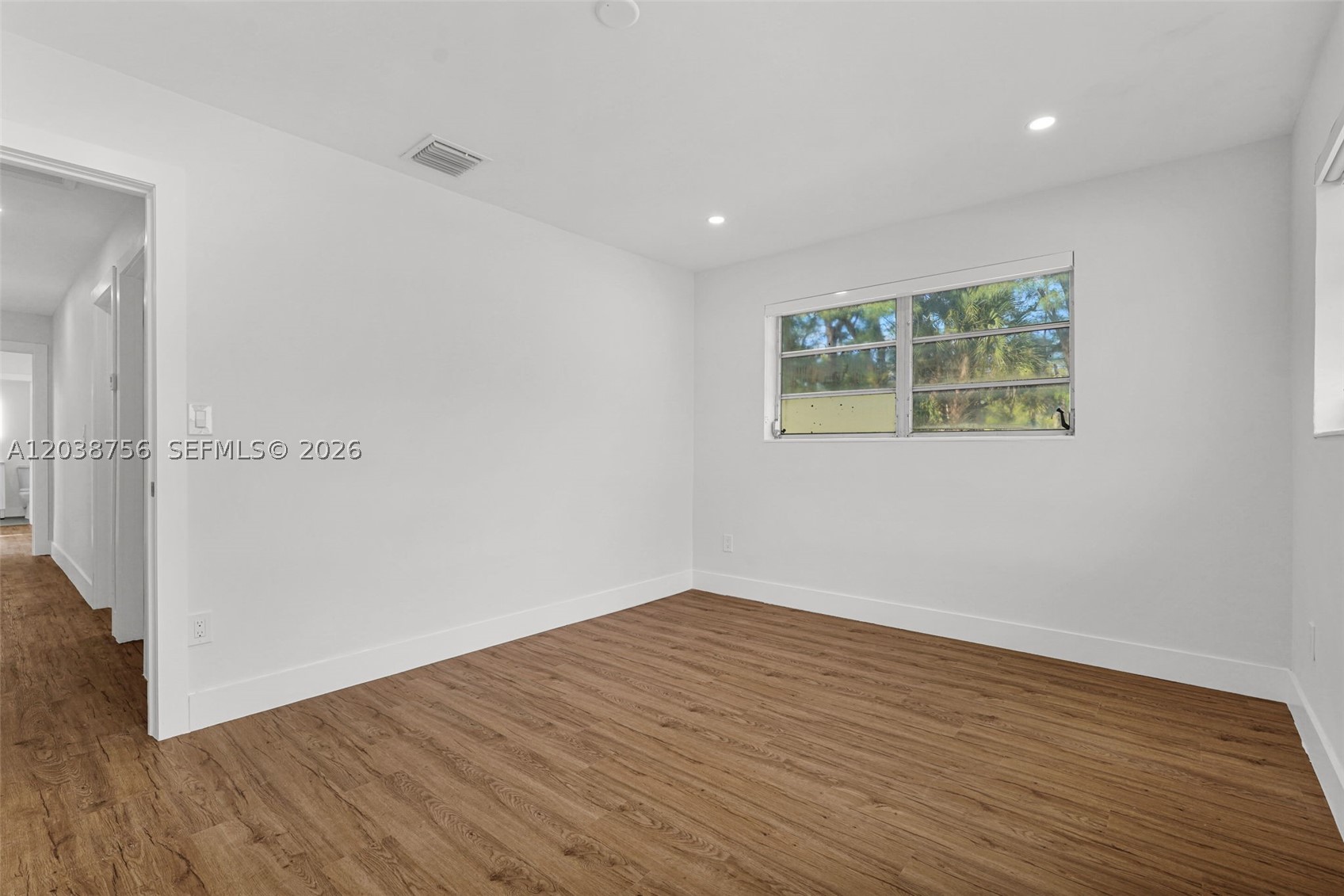 8201 SW 42nd St, Miami FL 33155