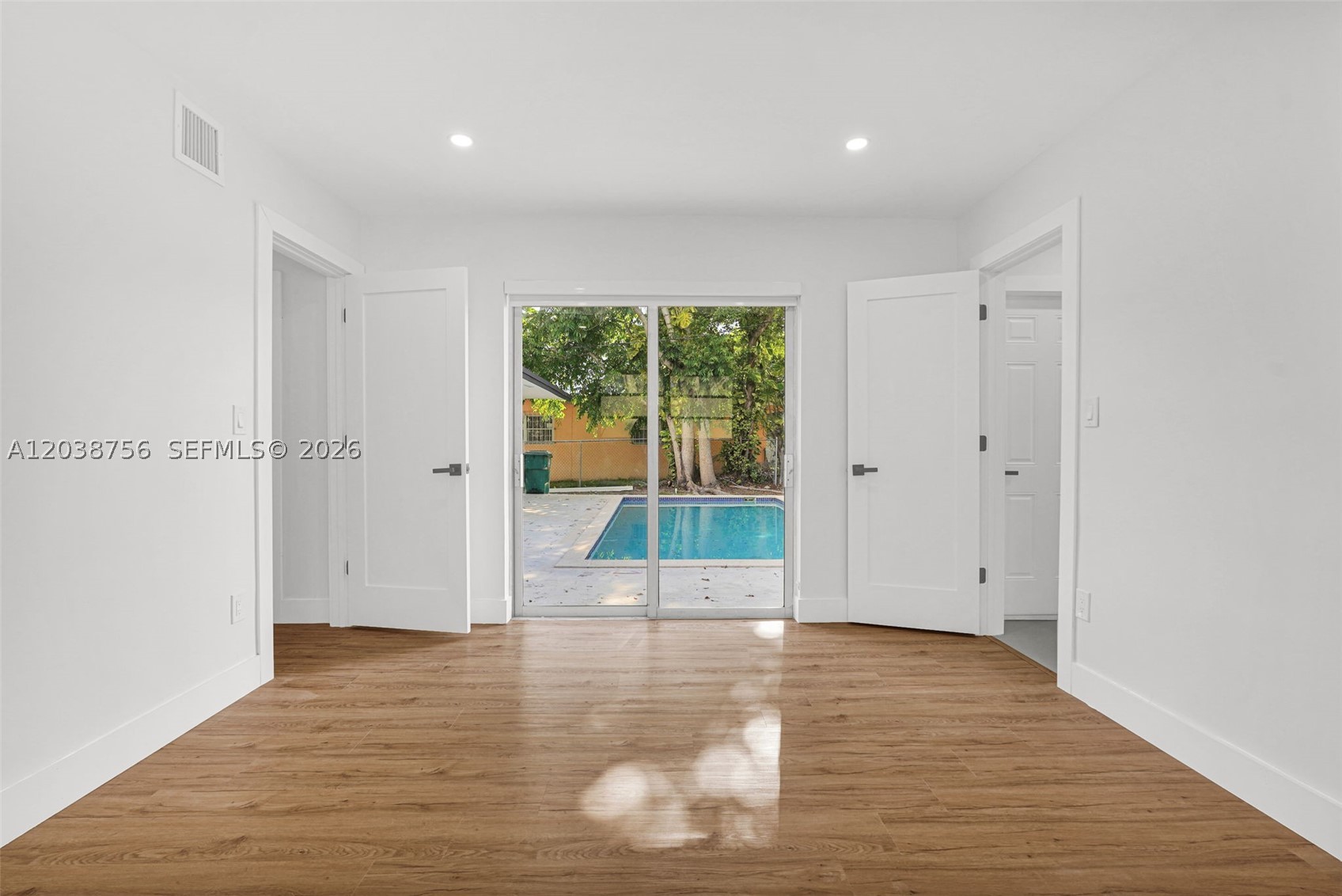 8201 SW 42nd St, Miami FL 33155