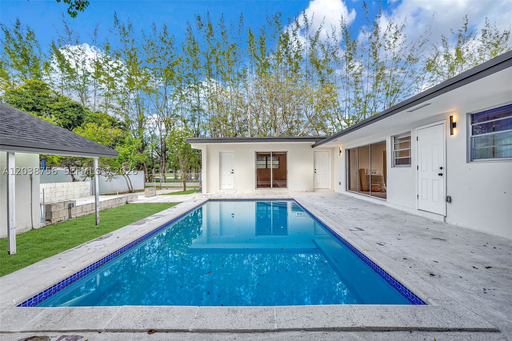 8201 SW 42nd St, Miami FL 33155